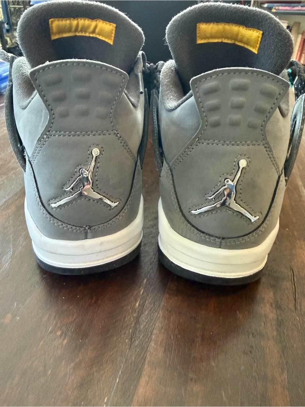 2019 Nike Air Jordan 4 Retro in the iconic "Cool Grey" 9M - Picture 7 of 11